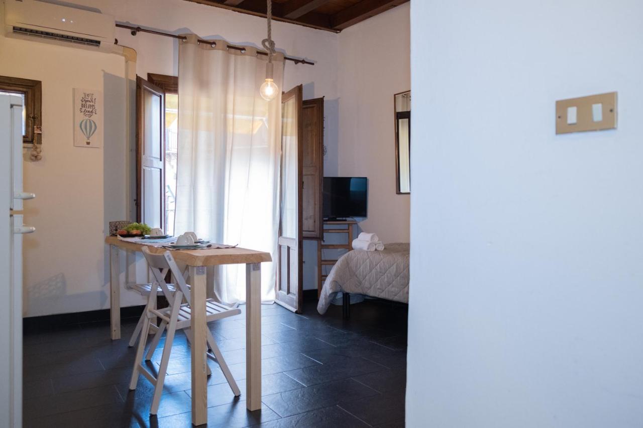 Casa Salinas Centro Storico Apartment Palermo Bagian luar foto
