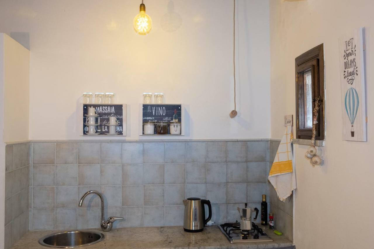 Casa Salinas Centro Storico Apartment Palermo Bagian luar foto